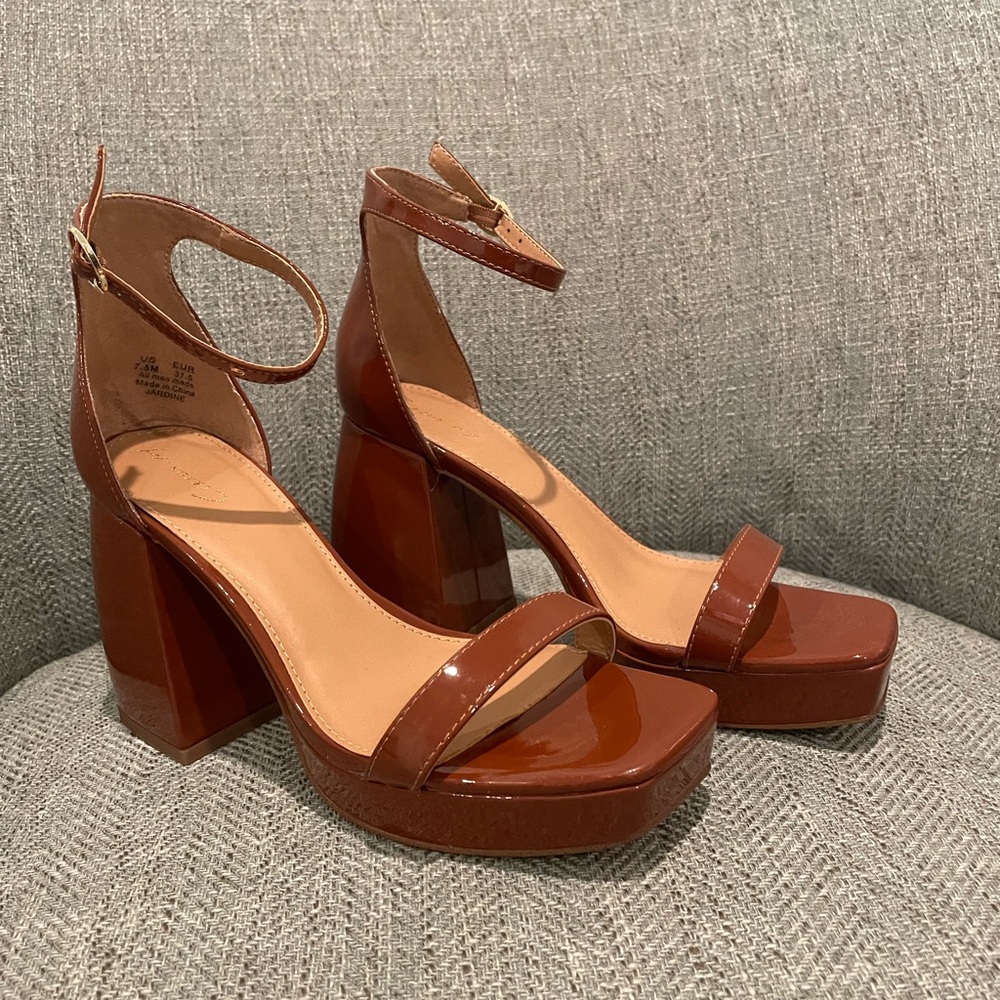Circus by Sam Edelman - Oversized Block Heel